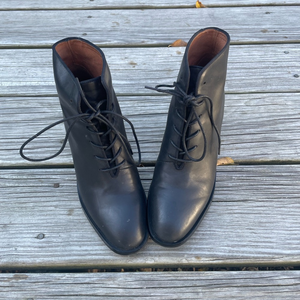 Jeffrey Campbell Archer Black Leather Block Heel Lace Up Ankle Boots SZ 7.5